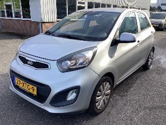 dommages motocyclettes  Kia Picanto 1.0 CVVT Comfort Pack 2013/1