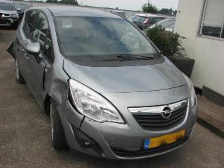 danneggiata veicoli commerciali Opel Meriva 1.4 turbo 2012/9