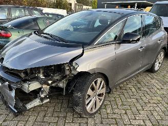 škoda dodávky Renault Scenic 1.3 TCE Limited  ( 28513 Km ) 2019/11