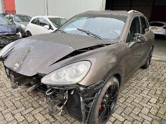 damaged commercial vehicles Porsche Cayenne 3.6 V6 2013/6