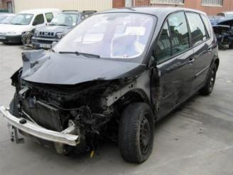 danneggiata microvetture Renault Scenic  2004/4