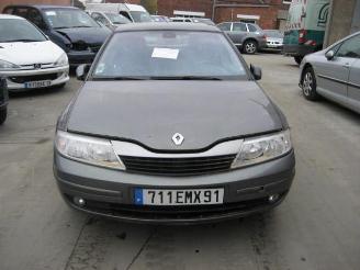 dañado vehículos comerciales Renault Laguna  2004/3