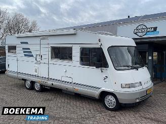 dommages  camping cars Hymer  B694 2.5 116PK Airco TV Cruise 4xZonnepaneel Luifel Garage 5-Persoons Camera 1997/8
