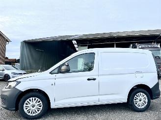 dañado caravana Volkswagen Caddy Cargo 2.0 TDI 75pk 6-bak Eco.Business - nap - clima - cruise - lichtsensor - Apple CarPlay + Android - stuurbediening 2024/1