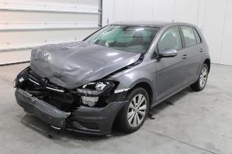 damaged trucks Volkswagen Golf  2019/8