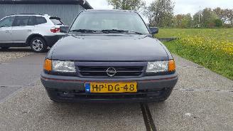 krockskadad bil motor Opel Astra Astra F (53/54/58/59) Hatchback 1.8i 16V (C18XE(Euro 1)) [92kW]  (06-1993/08-1994) 1994/3
