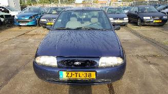 krockskadad bil motor Ford Fiesta Fiesta IV/V Hatchback 1.3i (J4J) [44kW]  (08-1995/01-2002) 1999/5