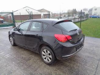 Schade bestelwagen Opel Astra 1.4I  A14XER 2014/9