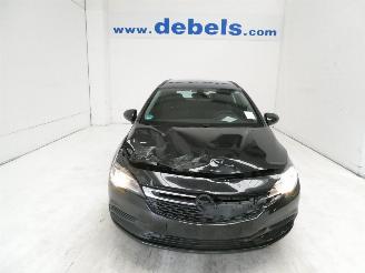 Schadeauto Opel Astra 1.4 EDITION 2016/12