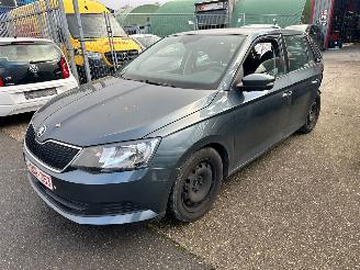 dommages motocyclettes  Skoda Fabia 1.2 2017/6