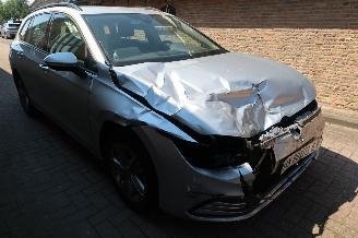 Volkswagen Golf Variant 1.0 eTSI Life picture 3