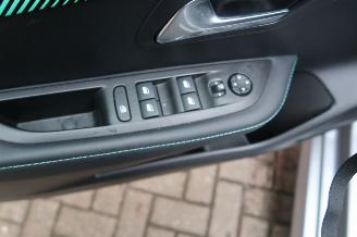 Peugeot e-208 EV Allure Pack 50 KWh picture 9