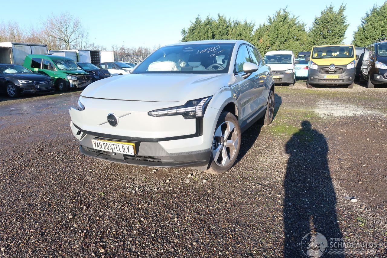 Volvo EX30 Single Motor Exended Range Core 69 kWh