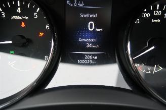 Nissan Qashqai 1.2 Premier Edition picture 19