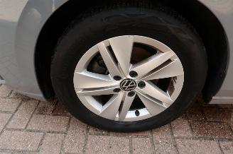 Volkswagen Golf Volkswagen Golf 1.0 TSI Life picture 16
