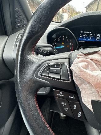Ford Kuga 1.5 EcoBoost ST Line picture 15