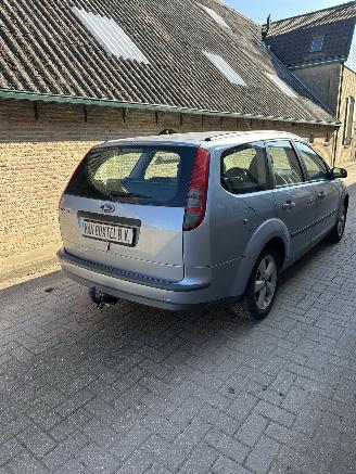 Ford Focus  picture 4