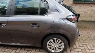 Peugeot 208 Peugeot 208 1.2 PureTech Active picture 27