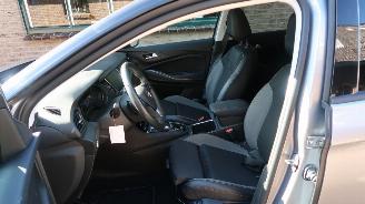 Opel Grandland Opel Grandland X 1.6 Turbo Hybrid4 Ultimate picture 22