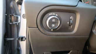 Opel Grandland Opel Grandland X 1.6 Turbo Hybrid4 Ultimate picture 15