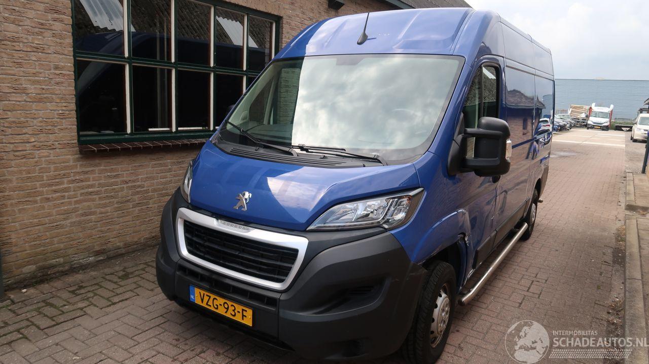 Peugeot Boxer Peugeot Boxer 2.2 BlueHDi 120 L2H2 3.3t