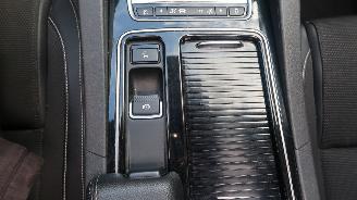 Jaguar F-Pace Jaguar F-PACE 2.0 Portfolio AWD 30t picture 16