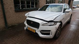 Unfallwagen Jaguar F-Pace Jaguar F-PACE 2.0 Portfolio AWD 30t 2018/6