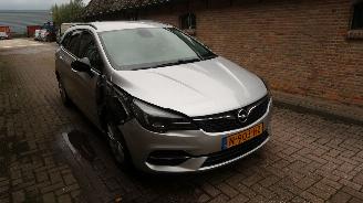 Opel Astra Opel Astra Sports Tourer 1.2 Business Edition picture 3