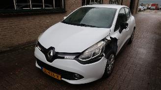 Schadeauto Renault Clio Renault Clio 1.5 dCi ECO Expression 2016/4