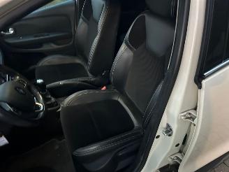 Renault Clio GERESERVEERD!!! 0.9 TCe Bose picture 12