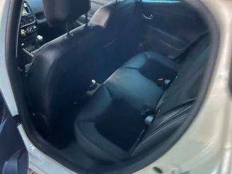Renault Clio GERESERVEERD!!! 0.9 TCe Bose picture 14