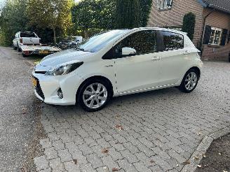 Toyota Yaris 1.5 Full Hybrid Dynamic picture 3