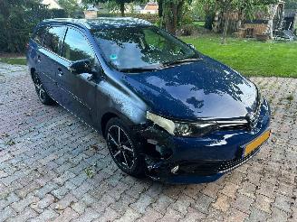 Toyota Auris Touring Sports 1.8 Hybrid Dynamic Ultimate picture 8