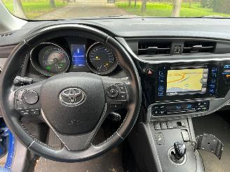 Toyota Auris Touring Sports 1.8 Hybrid Dynamic Ultimate picture 16