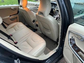 Volvo V-60 2.4 D6 AWD Plug-In Hybrid Summum picture 24