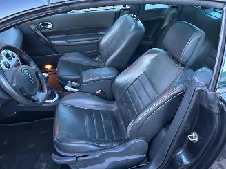 Renault Mégane Coupe Cabriolet 2.0-16V Privilège Luxe picture 15