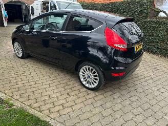 Ford Fiesta 1.25 Titanium picture 13
