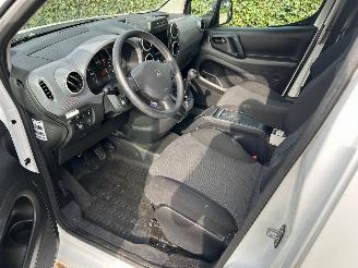 Peugeot Partner 120 1.6 BlueHDi 100 L1 Première picture 18