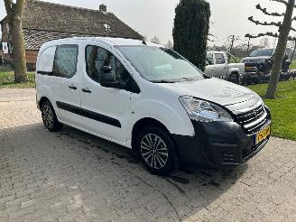 Peugeot Partner 120 1.6 BlueHDi 100 L1 Première picture 2