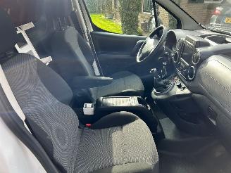 Peugeot Partner 120 1.6 BlueHDi 100 L1 Première picture 21