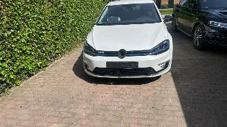 Volkswagen e-Golf E-DITION picture 2