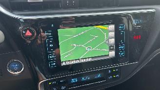 Toyota Auris 1.8 Hybrid Dynamic Ultimate picture 17