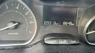 Peugeot 208 1.2 PureTech Blue Lion picture 10