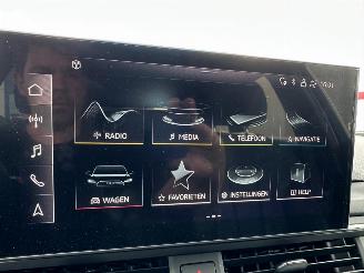 Audi A4 S-LINE picture 19