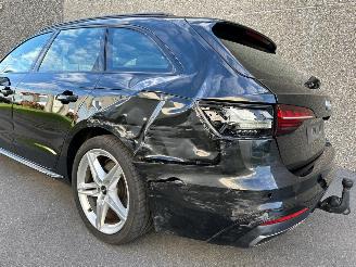 Audi A4 S-LINE picture 16