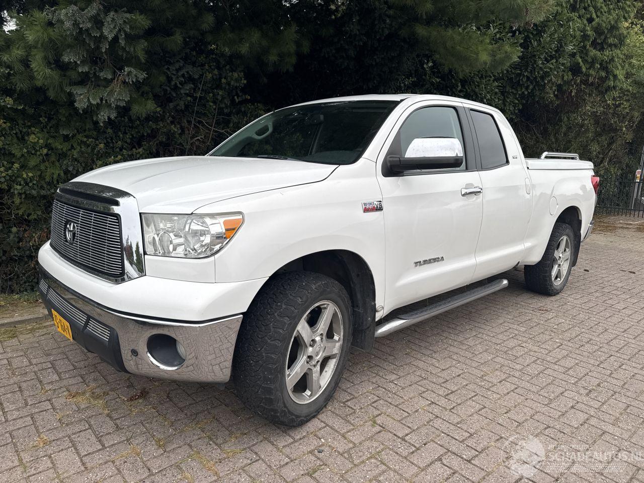 Toyota Tundra SR 5