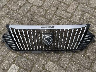 Peugeot 2008 1.2 PureTech 130 EAT8 Allure. ( schroefschade ) picture 14