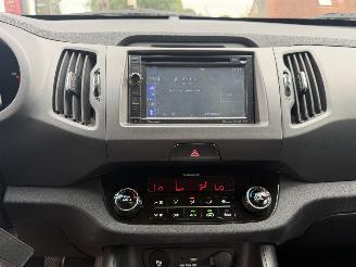 Kia Sportage 2.0 plus pack. LEER | PANO | TREKHAAK | picture 21
