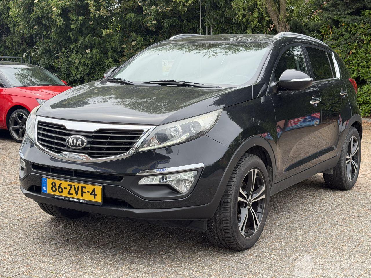 Kia Sportage 2.0 plus pack. LEER | PANO | TREKHAAK |