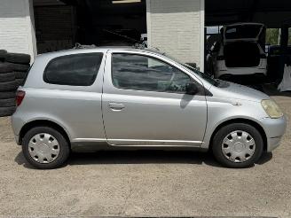Toyota Yaris 1.3 16v VVT ( INRUIL VERKREGEN ) picture 6